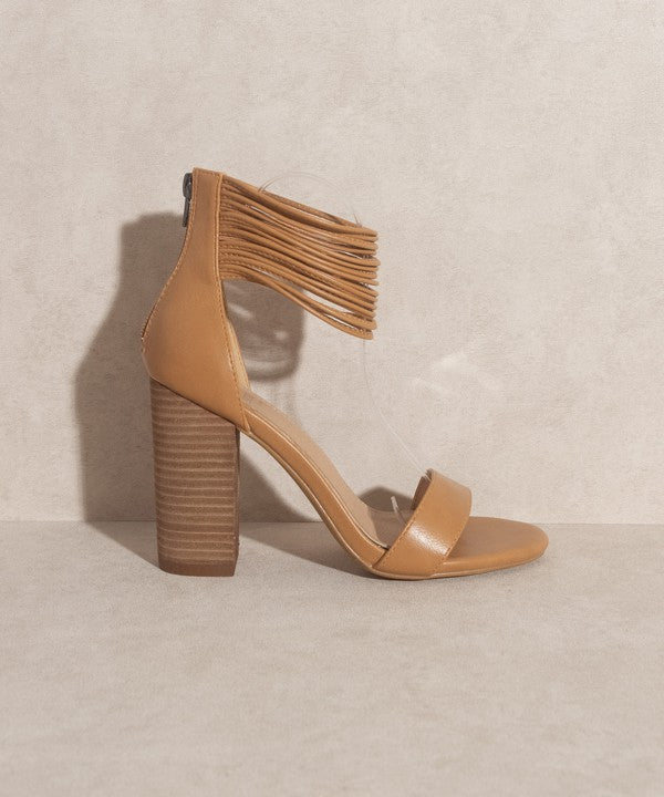 OASIS SOCIETY Blair   Thick Ankle Strap Block Heel